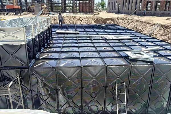節能（néng）地埋式BDF水箱的優點